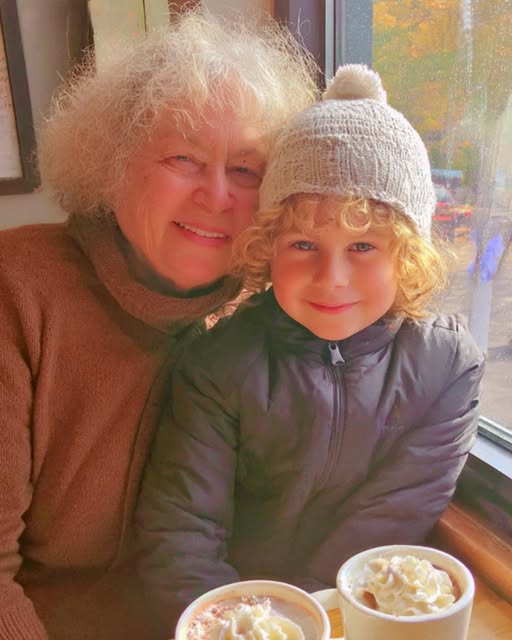 The Birthmark That Broke a Family, Why the Waitress Who Ordered Us Out of the Cafe Suddenly Collapsed in Tears