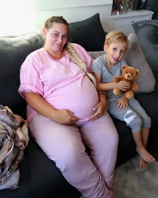 My Husband Convinced Me to Be a Surrogate Twice – When He Paid His Mom’s Debt, He Left Me